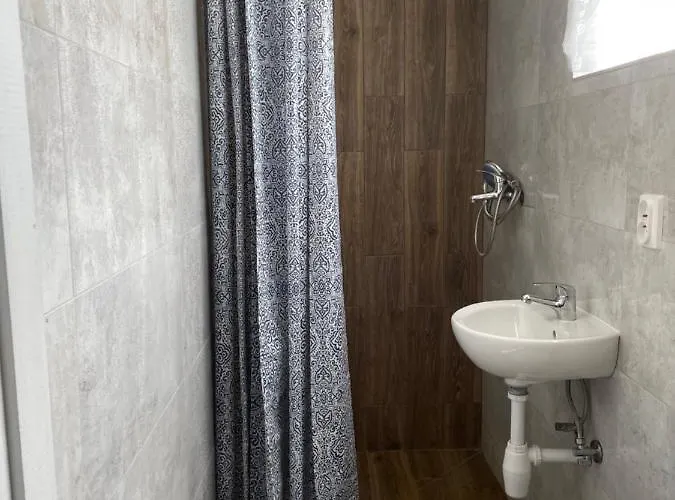 Siwydomek_pl Nad Jeziorem Kierwik